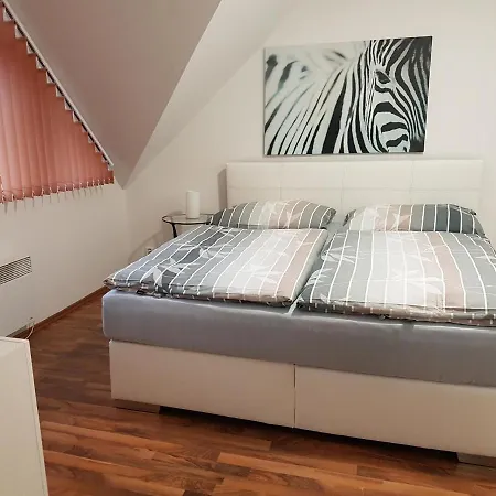 V Aleji Apartment *